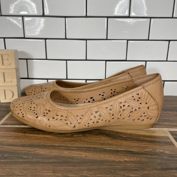 BareTraps Mariah Womens Size 10 Shoes Caramel Hidden Wedge Slip On Comfort Flat - Picture 1 of 12